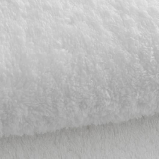 Platinum Series 6 at SKINS BEAUTY VAULT in Downey, CA